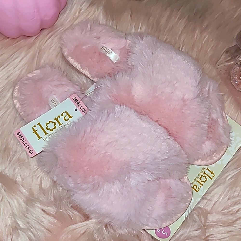 Pink slippers - Picture 4 of 4